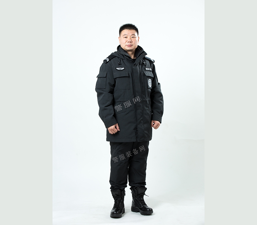 警察战训棉服