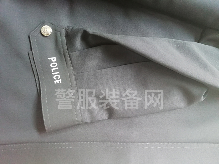 警察衬衫细节图