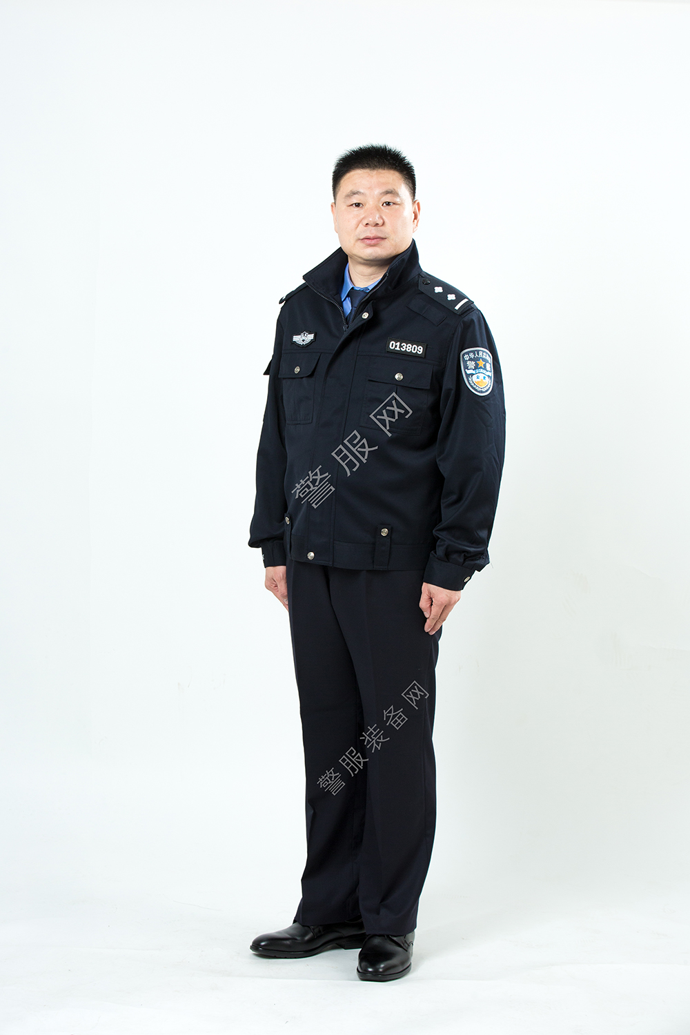 交警春秋执勤服