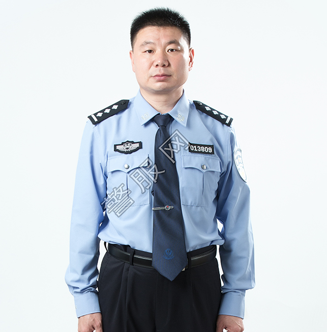 警察服装警服上条纹作用