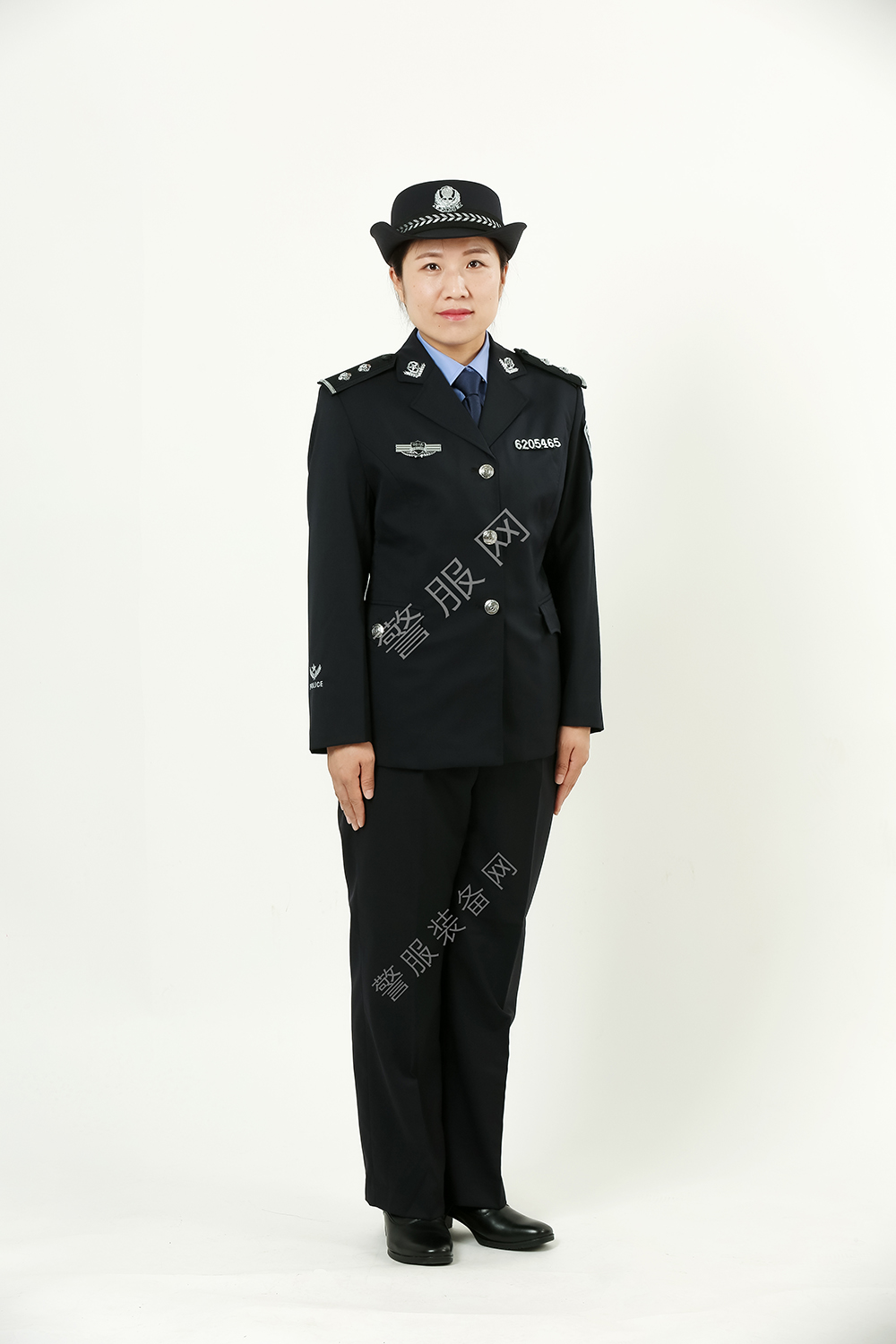 刑警不穿警察服装的原因